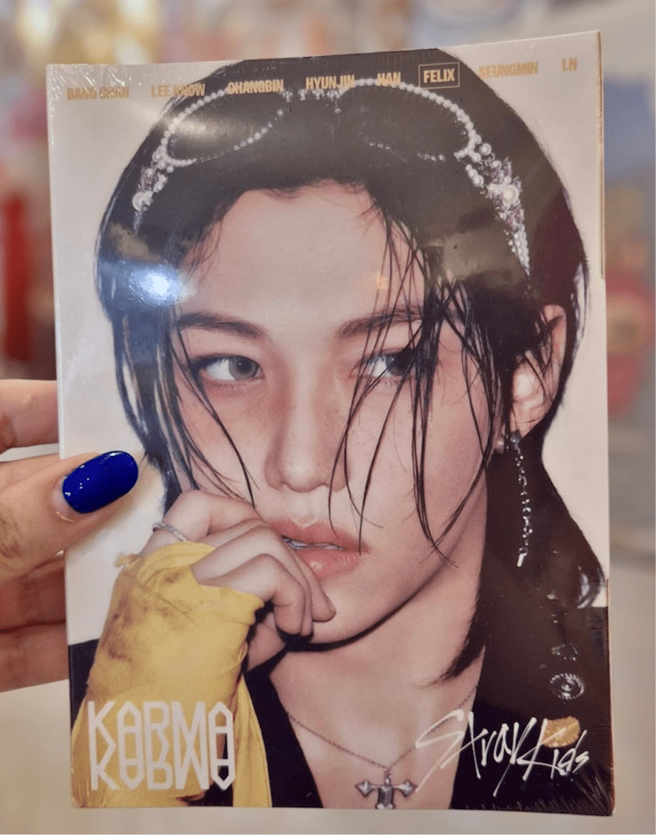 Stray Kids – The 4th Full Album [KARMA] (ACCORDION VER.) - Neko Pop