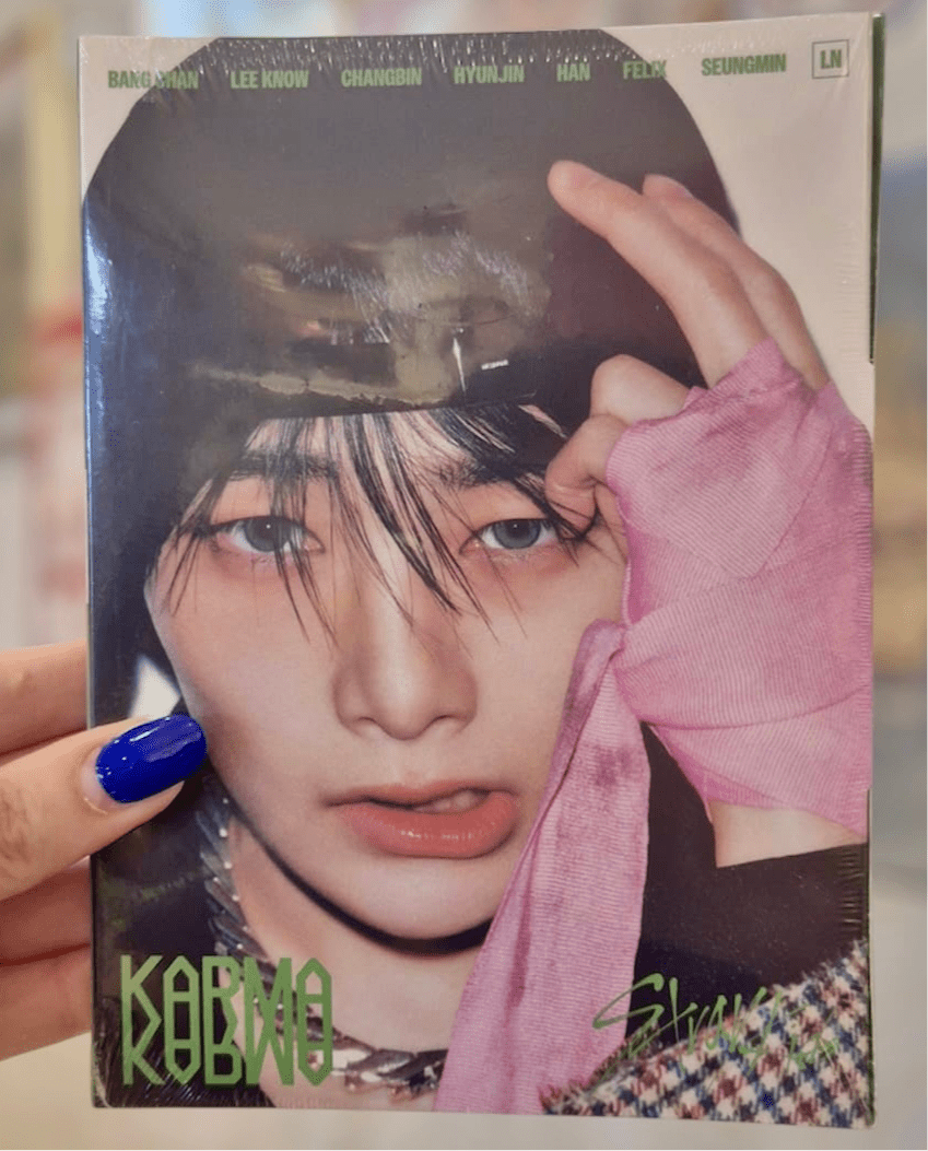 Stray Kids – The 4th Full Album [KARMA] (ACCORDION VER.) - Neko Pop