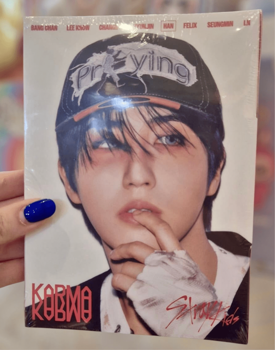 Stray Kids – The 4th Full Album [KARMA] (ACCORDION VER.) - Neko Pop