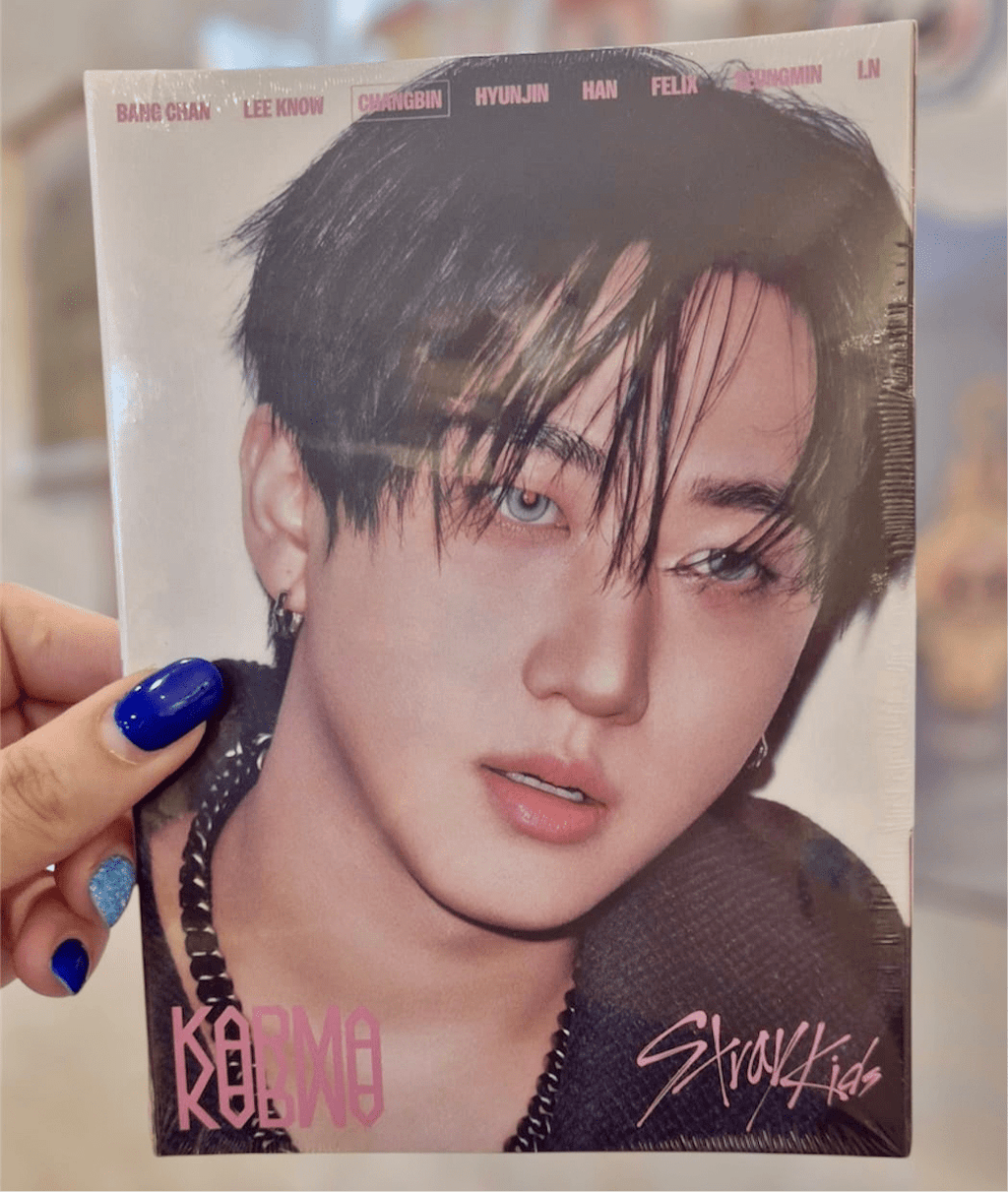 Stray Kids – The 4th Full Album [KARMA] (ACCORDION VER.) - Neko Pop