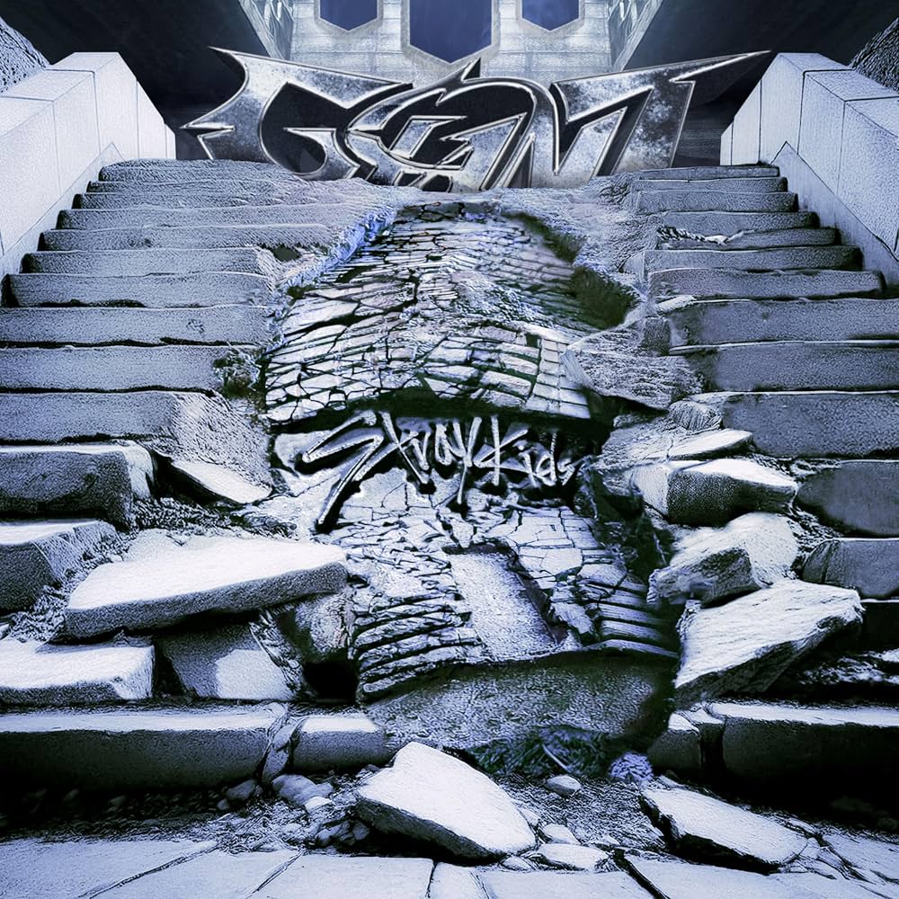 Stray Kids GIANT Japanese Ver.