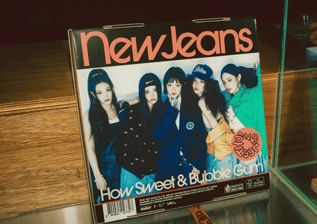 NewJeans – [How Sweet](Standard ver.) - Neko Pop