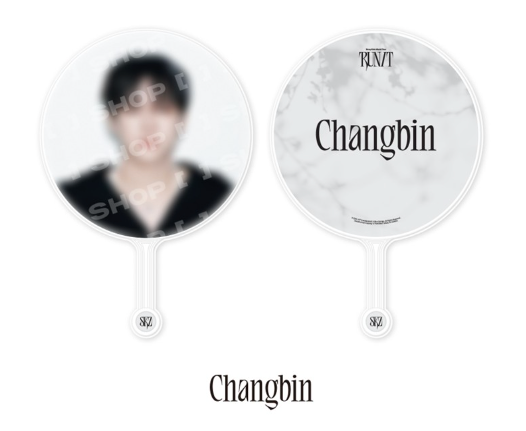 IMAGE PICKET Stray Kids World Tour RUN IT MD