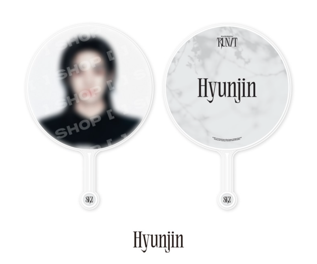 IMAGE PICKET Stray Kids World Tour RUN IT MD