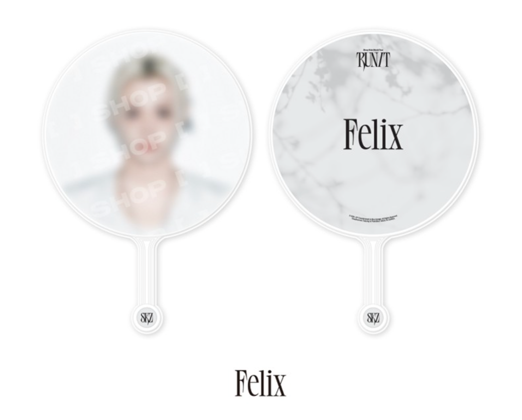 IMAGE PICKET Stray Kids World Tour RUN IT MD