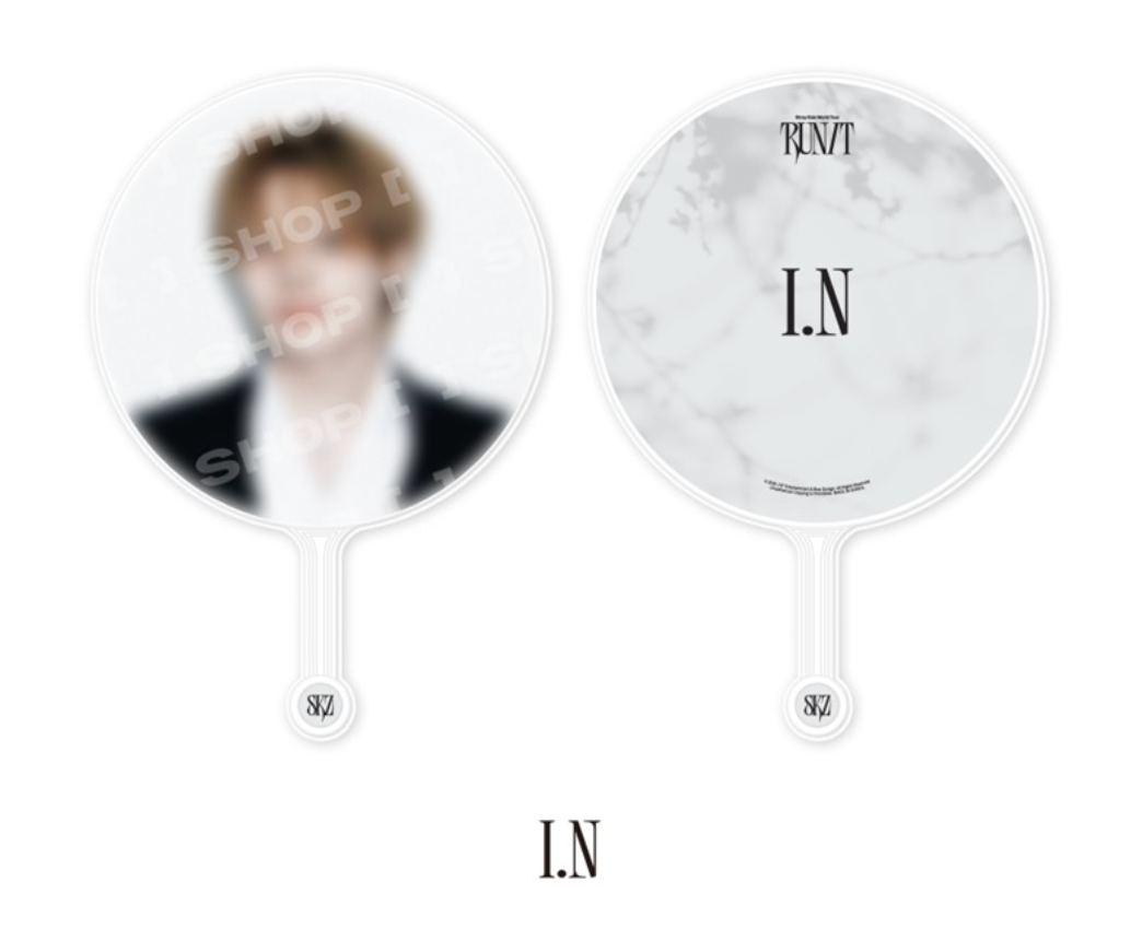 IMAGE PICKET Stray Kids World Tour RUN IT MD